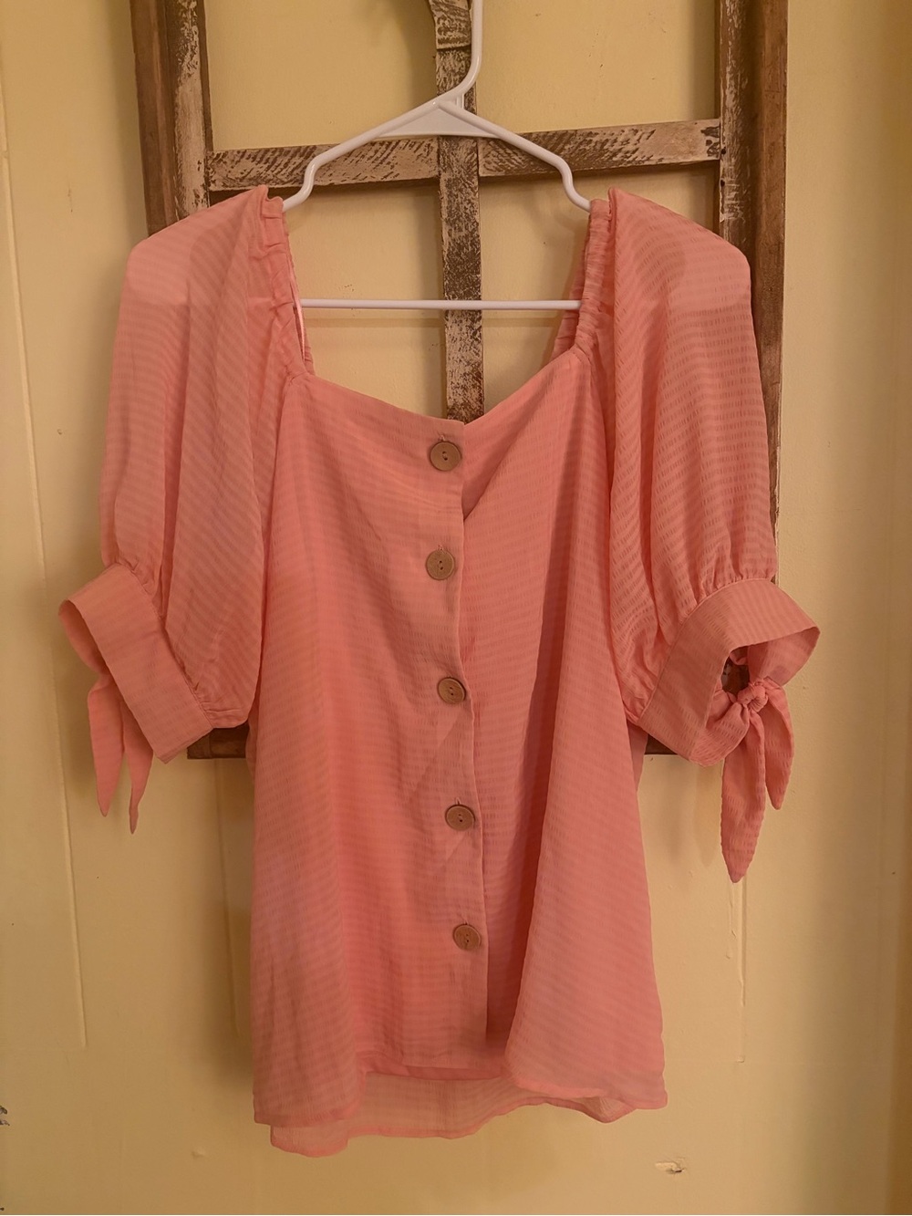 LC Lauren Conrad Peach Button-Front Puff Sleeve Blouse